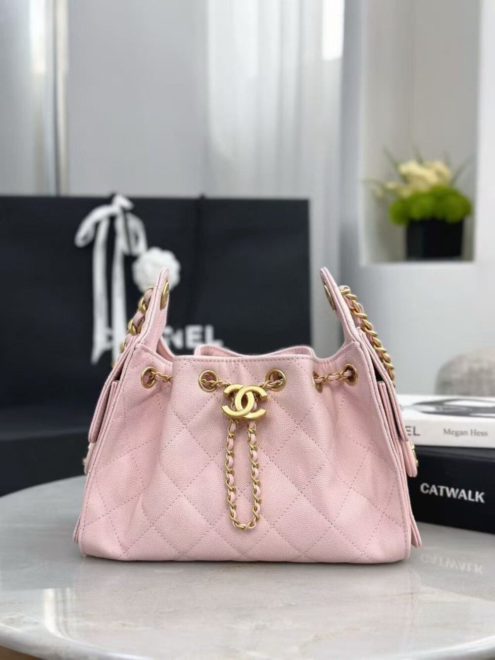 Classic CHANEL Bag: A Stylish and Versatile Choice for Elegance
